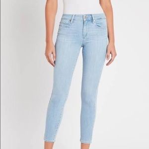 Paige Verdugo Ankle Jean in light wash
